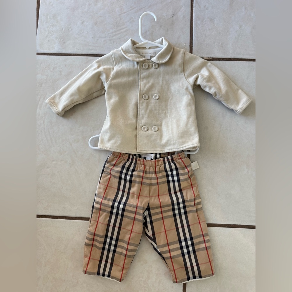 Burberry baby matching set 6M